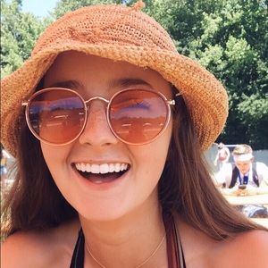 Meet your Posher, Sydney